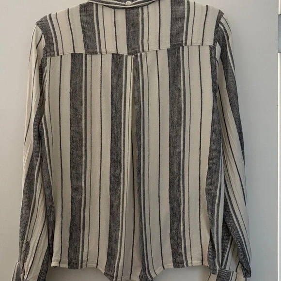 Anthropologie Cloth & Stone Button Down Tie Front Top - Picture 4 of 8